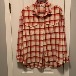 Great condition Size L BKE flannel From Buckles. Super Soft.